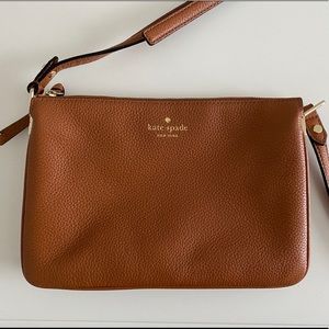Kate spade crossbody. Camel Brown color.